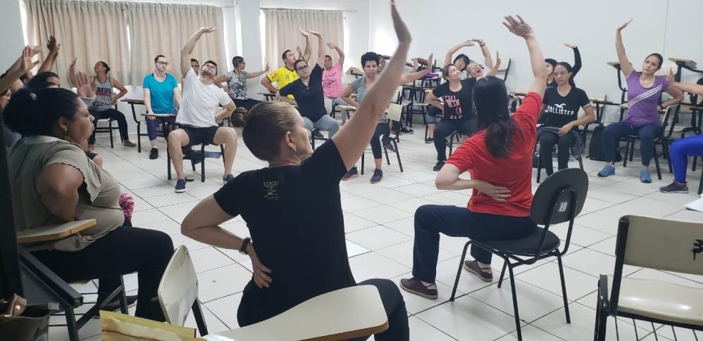 Aula de chi kung para cadeirantes - URPICS de Cuiabá